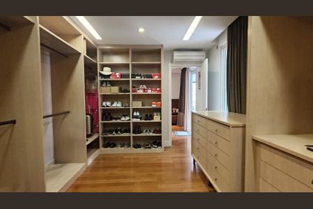 Apartamento à venda com 347m², 4 quartos e 5 vagasFoto 29