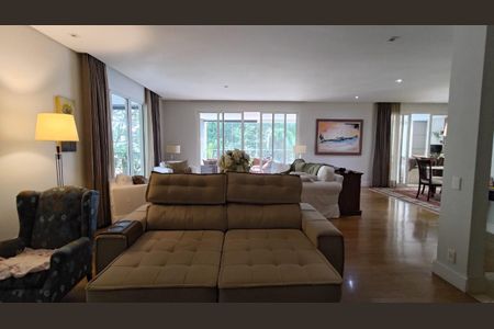 Apartamento à venda com 347m², 4 quartos e 5 vagasFoto 13