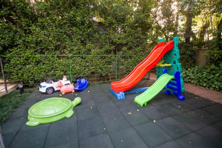Apartamento à venda com 145m², 3 quartos e 2 vagasÁrea comum - Playground