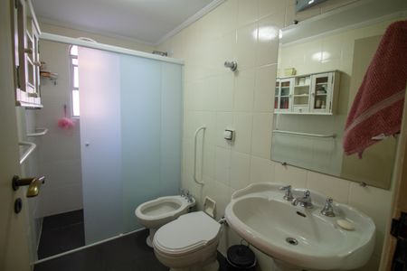 Apartamento à venda com 145m², 3 quartos e 2 vagasBanheiro da Suíte