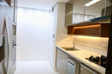 Apartamento para alugar com 101m², 2 quartos e 2 vagasCozinha