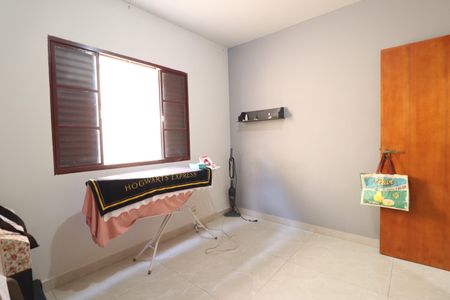 Casa para alugar com 180m², 3 quartos e 2 vagasQuarto 1