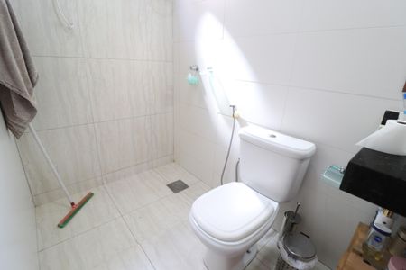 Casa para alugar com 180m², 3 quartos e 2 vagasBanheiro do Quarto 2
