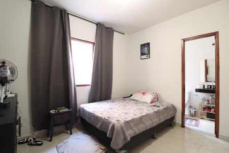 Casa para alugar com 180m², 3 quartos e 2 vagasQuarto 2 - Suíte