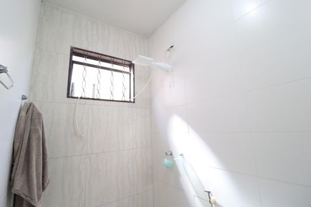 Casa para alugar com 180m², 3 quartos e 2 vagasBanheiro do Quarto 2