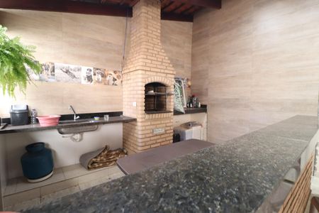 Casa para alugar com 180m², 3 quartos e 2 vagasVaranda