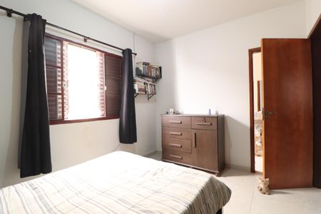 Casa para alugar com 180m², 3 quartos e 2 vagasQuarto 3 - Suíte