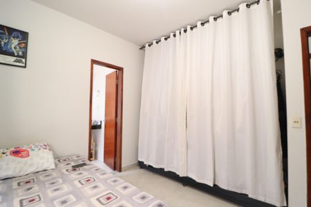 Casa para alugar com 180m², 3 quartos e 2 vagasQuarto 2 - Suíte