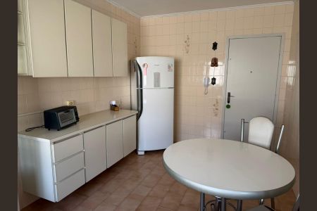 Apartamento à venda com 86m², 3 quartos e 1 vaga Apartamento à venda com 86m², 3 quartos e 1 vagaCozinha