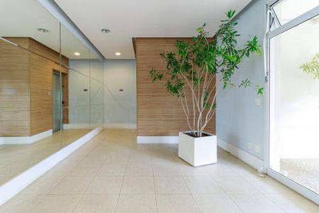 Apartamento para alugar com 119m², 3 quartos e 2 vagas Apartamento para alugar com 119m², 3 quartos e 2 vagasHall de entrada