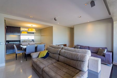 Apartamento para alugar com 119m², 3 quartos e 2 vagas Apartamento para alugar com 119m², 3 quartos e 2 vagasSala de estar
