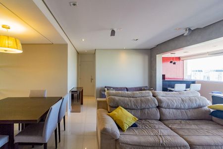 Apartamento para alugar com 119m², 3 quartos e 2 vagas Apartamento para alugar com 119m², 3 quartos e 2 vagasSala de estar
