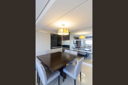 Apartamento para alugar com 119m², 3 quartos e 2 vagas Apartamento para alugar com 119m², 3 quartos e 2 vagasSala de Jantar