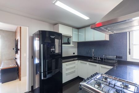 Apartamento para alugar com 119m², 3 quartos e 2 vagas Apartamento para alugar com 119m², 3 quartos e 2 vagasCozinha