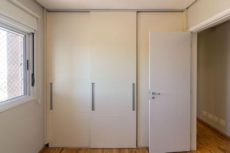 Quarto 1 de apartamento para alugar com 3 quartos, 119m² em Brooklin, São Paulo