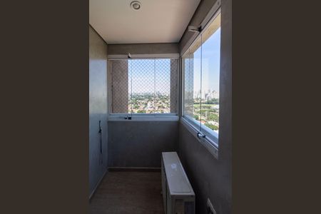 Apartamento para alugar com 119m², 3 quartos e 2 vagas Apartamento para alugar com 119m², 3 quartos e 2 vagasQuarto 3 Varanda