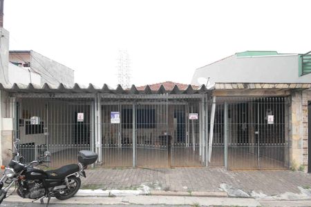 Casa para alugar com 250m², 4 quartos e 3 vagasFachada