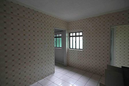 Casa para alugar com 250m², 4 quartos e 3 vagasCozinha casa 02