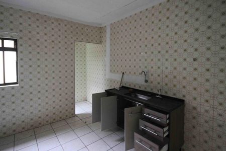 Casa para alugar com 250m², 4 quartos e 3 vagasCozinha casa 02