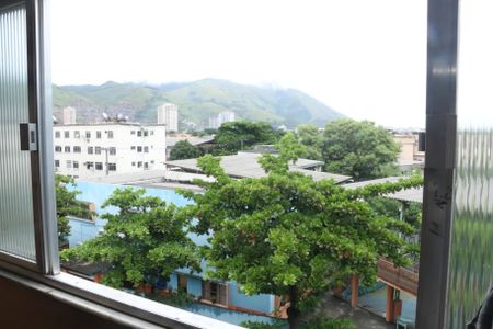 Apartamento para alugar com 55m², 2 quartos e sem vagaVista da Rua