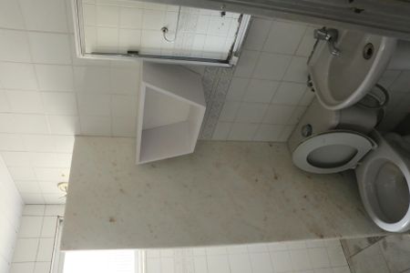 Apartamento para alugar com 55m², 2 quartos e sem vagaBanheiro