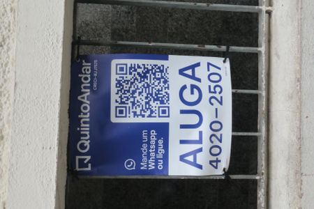 Apartamento para alugar com 55m², 2 quartos e sem vagafoto da placa