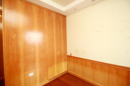 Apartamento à venda com 300m², 5 quartos e 5 vagasQuarto 2