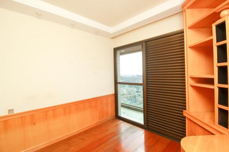 Apartamento à venda com 300m², 5 quartos e 5 vagasQuarto 2