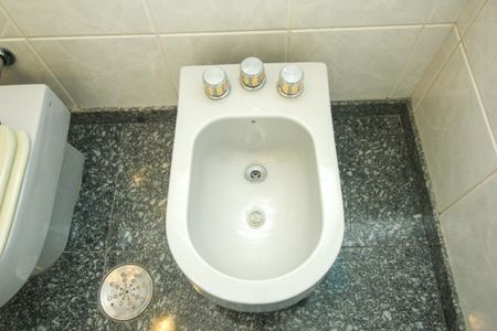 Apartamento à venda com 300m², 5 quartos e 5 vagasBanheiro Social 2