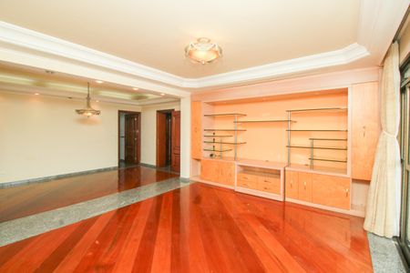 Apartamento à venda com 300m², 5 quartos e 5 vagasSala