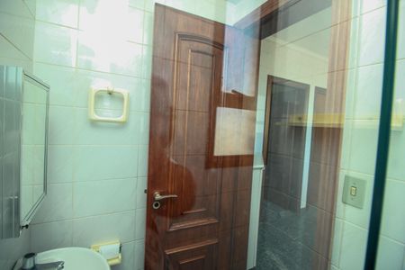 Apartamento à venda com 300m², 5 quartos e 5 vagasBanheiro de serviço