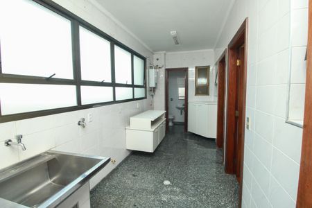 Apartamento à venda com 300m², 5 quartos e 5 vagasÁrea de Serviço