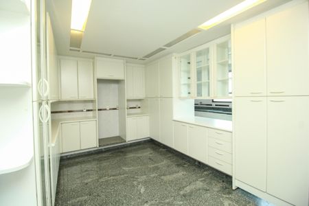 Apartamento à venda com 300m², 5 quartos e 5 vagasCopa