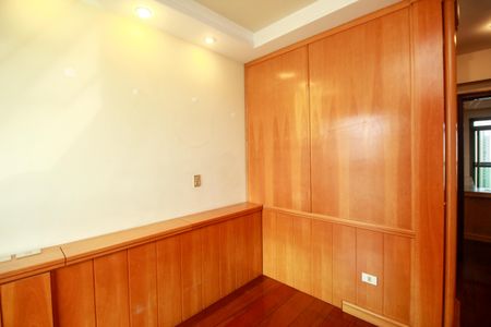 Apartamento à venda com 300m², 5 quartos e 5 vagasSuíte 2