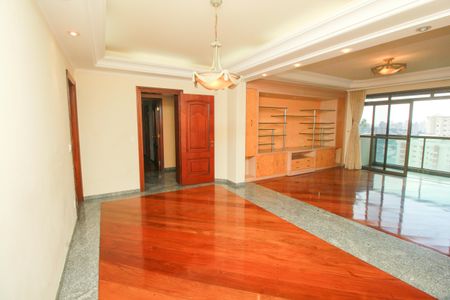 Apartamento à venda com 300m², 5 quartos e 5 vagasSala de Jantar