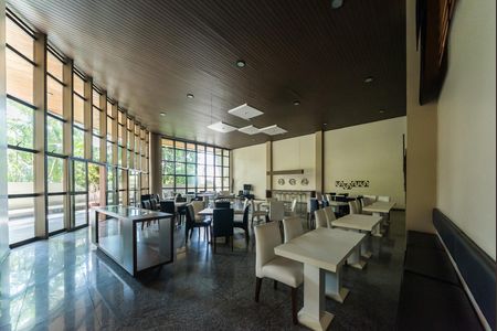 Apartamento à venda com 300m², 5 quartos e 5 vagasSalão de Festas