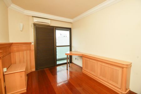 Apartamento à venda com 300m², 5 quartos e 5 vagasQuarto 1