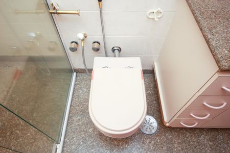 Apartamento à venda com 300m², 5 quartos e 5 vagasBanheiro da Suíte 1