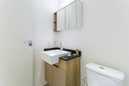 Studio para alugar com 27m², 1 quarto e sem vaga Studio para alugar com 27m², 1 quarto e sem vagaBanheiro
