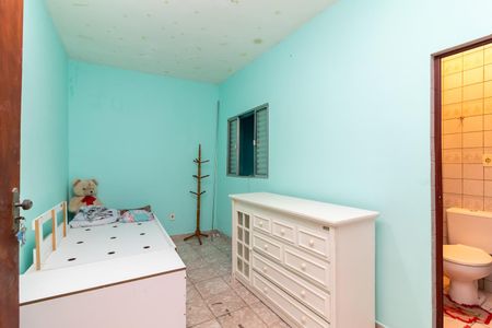 Casa para alugar com 180m², 3 quartos e 2 vagasSuíte 2