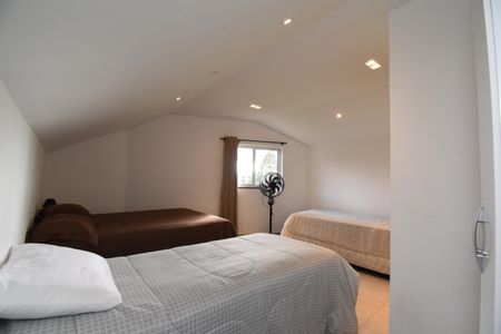 Casa para alugar com 182m², 4 quartos e 4 vagasQuarto 4