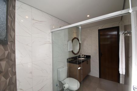 Casa para alugar com 182m², 4 quartos e 4 vagasBanheiro 2