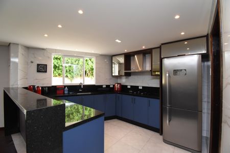 Casa para alugar com 182m², 4 quartos e 4 vagasCozinha