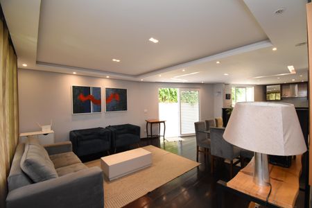 Casa para alugar com 182m², 4 quartos e 4 vagasSala