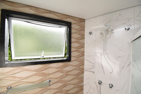 Casa para alugar com 182m², 4 quartos e 4 vagasBanheiro da Suíte