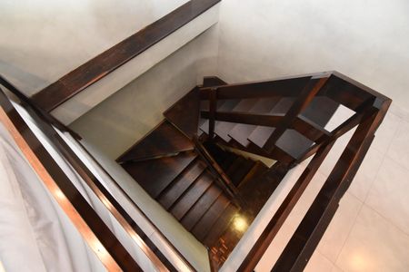 Casa para alugar com 182m², 4 quartos e 4 vagasCorredor/Escadas