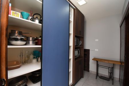 Casa para alugar com 182m², 4 quartos e 4 vagasDespensa