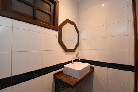 Casa para alugar com 182m², 4 quartos e 4 vagasLavabo