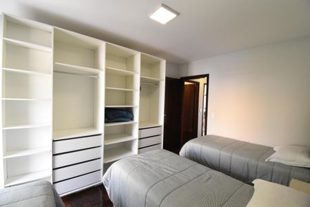 Casa para alugar com 182m², 4 quartos e 4 vagasQuarto 2