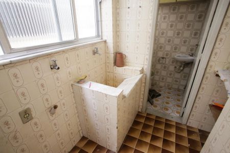 Apartamento para alugar com 83m², 3 quartos e 1 vagaÁrea de Serviço